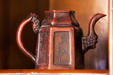 ancient-chinese-teapot